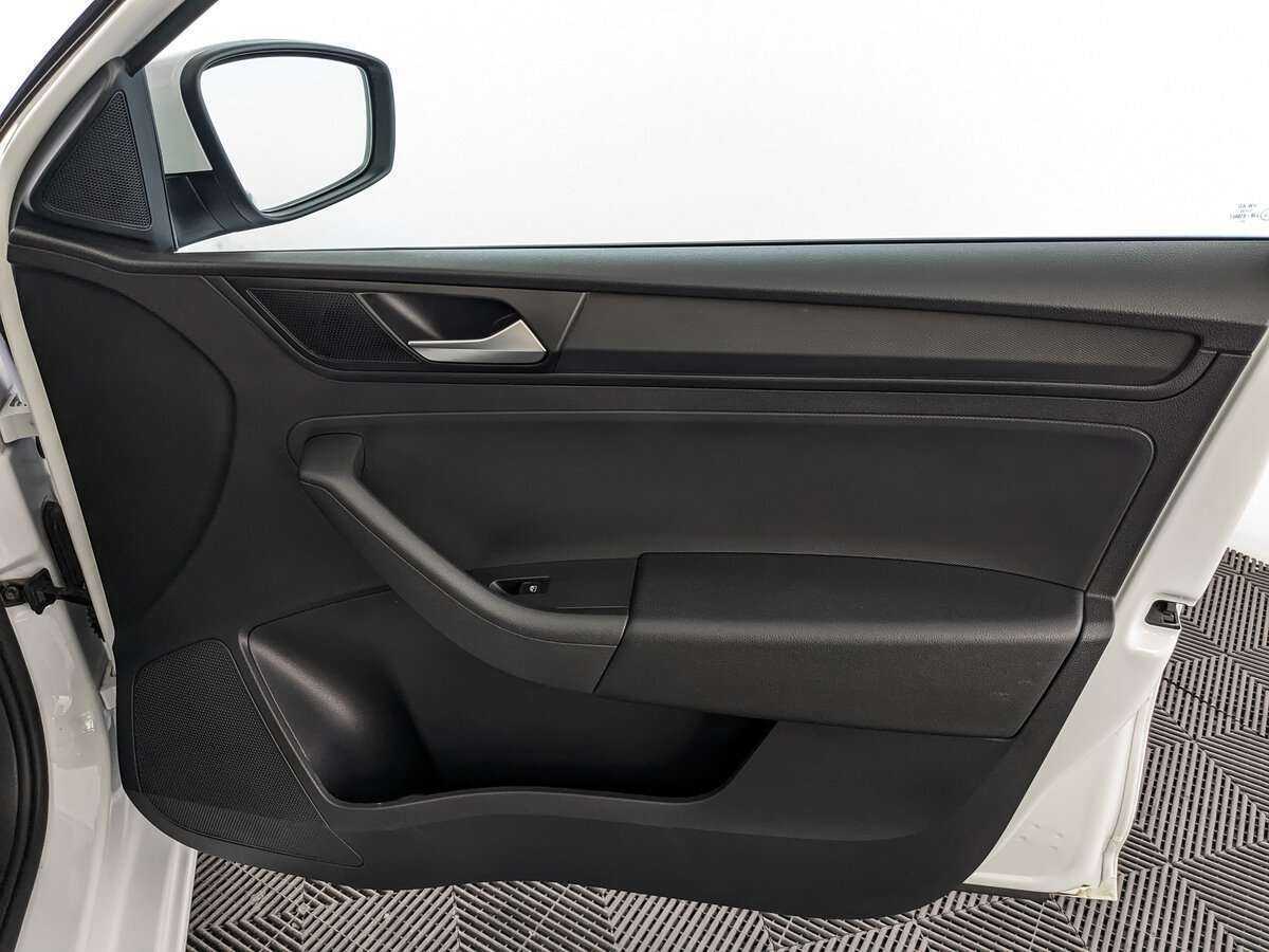 Volkswagen Polo б/у, 2020, Автоматическая. Фото: #18