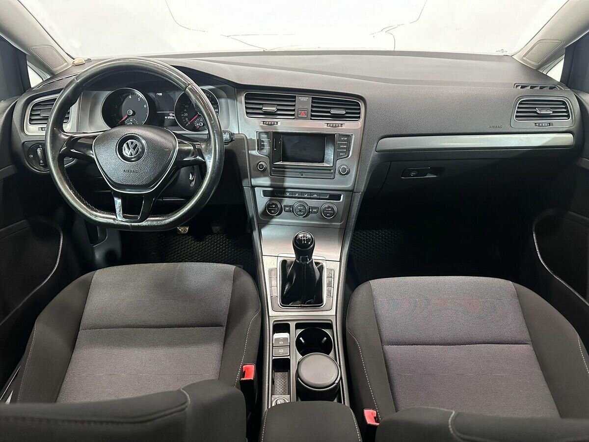 Volkswagen Golf б/у, 2013, Механическая. Фото: #8