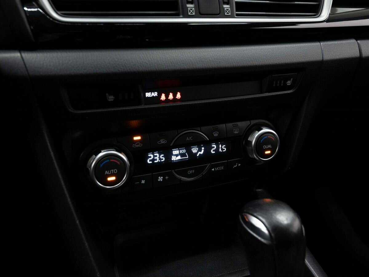 Mazda 3 б/у, 2014, Автоматическая. Фото: #18