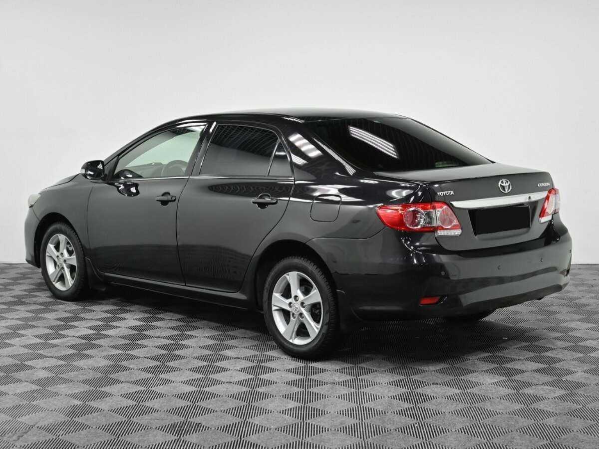 Toyota Corolla б/у, 2013, Автоматическая. Фото: #3