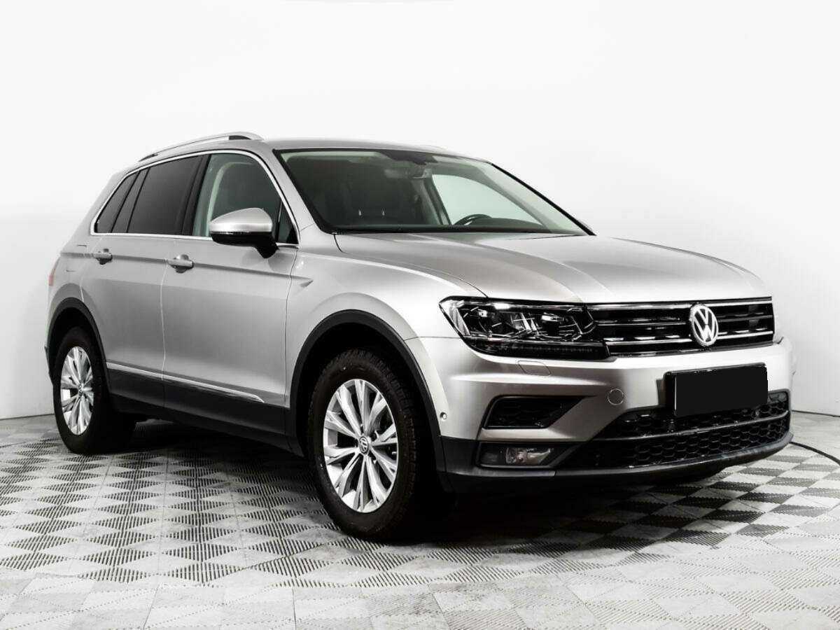 Volkswagen Tiguan б/у, 2017, Роботизированная. Фото: #2