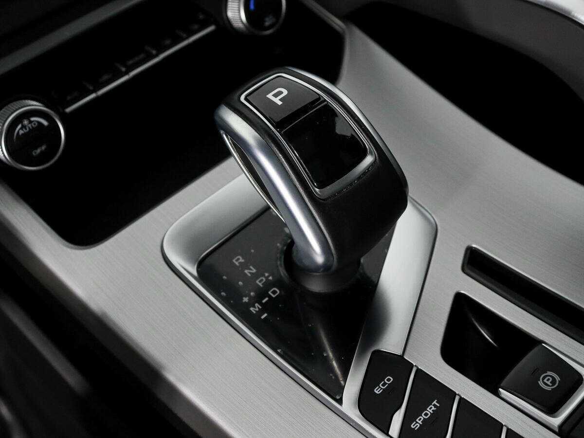 Geely Coolray б/у, 2022, Роботизированная. Фото: #8