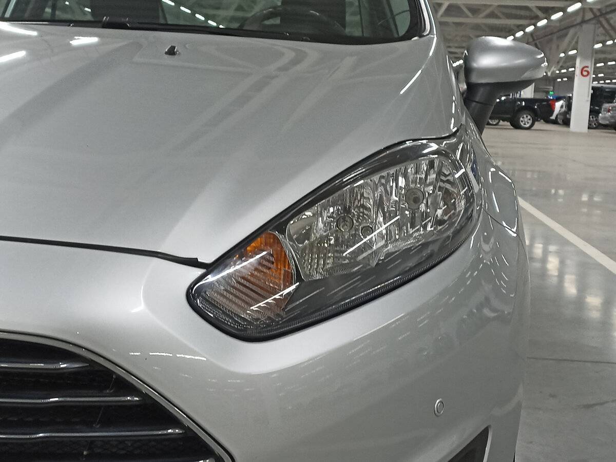 Ford Fiesta б/у, 2015, Роботизированная. Фото: #15