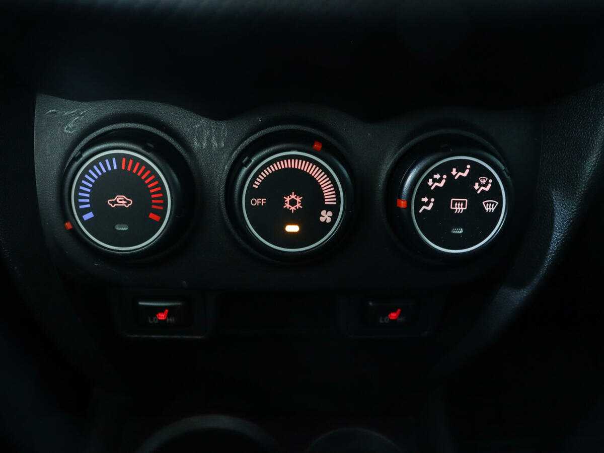 Mitsubishi ASX б/у, 2014, Механическая. Фото: #14