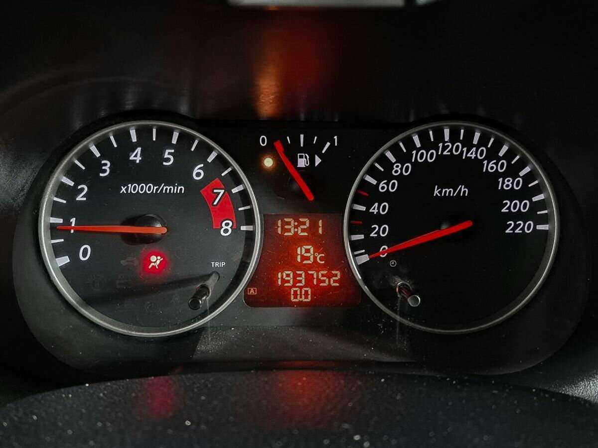 Nissan Note б/у, 2012, Механическая. Фото: #10