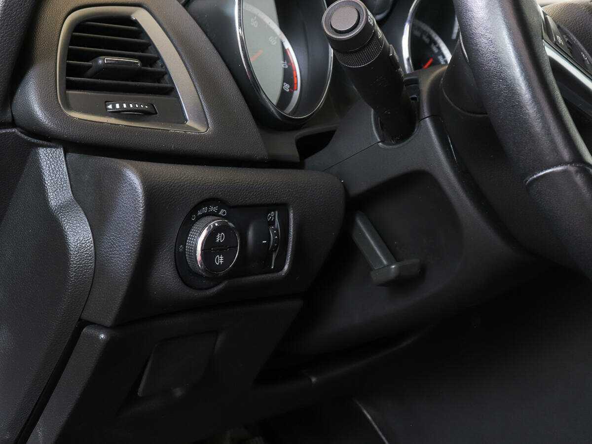 Opel Astra б/у, 2012, Автоматическая. Фото: #12