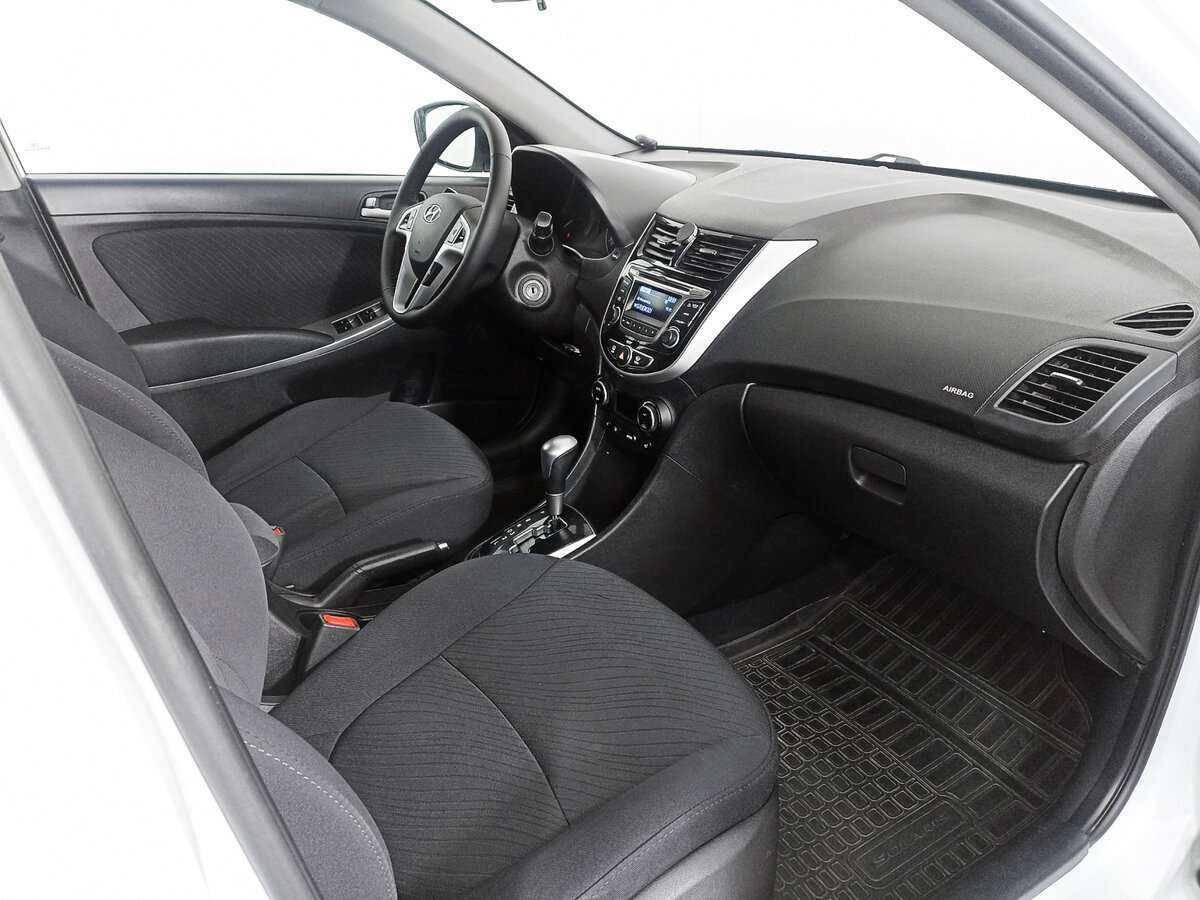 Hyundai Solaris б/у, 2016, Автоматическая. Фото: #7