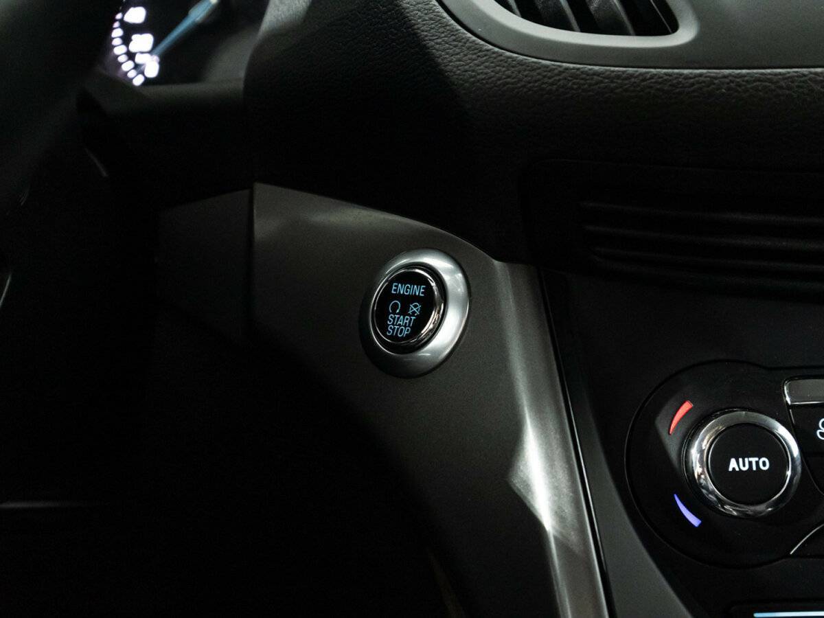 Ford Kuga б/у, 2016, Автоматическая. Фото: #15