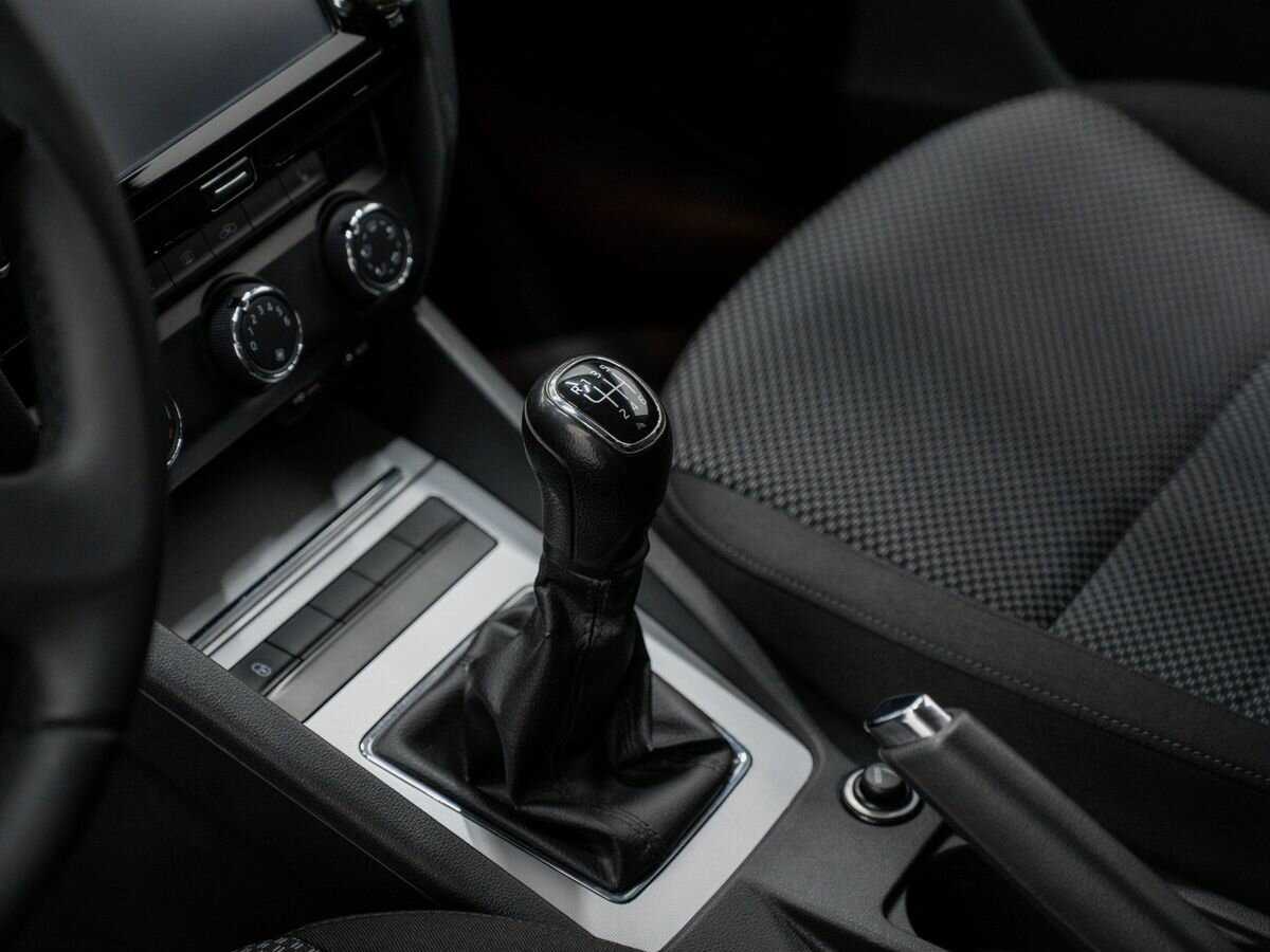 Skoda Octavia б/у, 2013, Механическая. Фото: #16