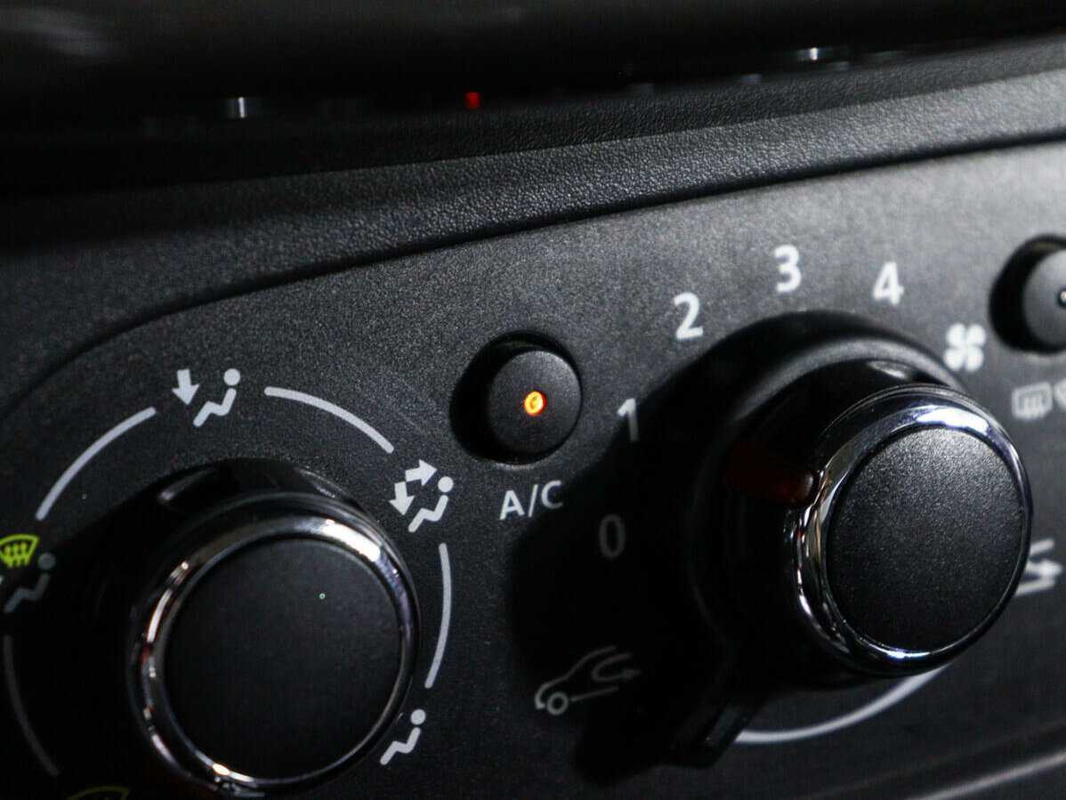 Renault Logan б/у, 2022, Вариатор. Фото: #12