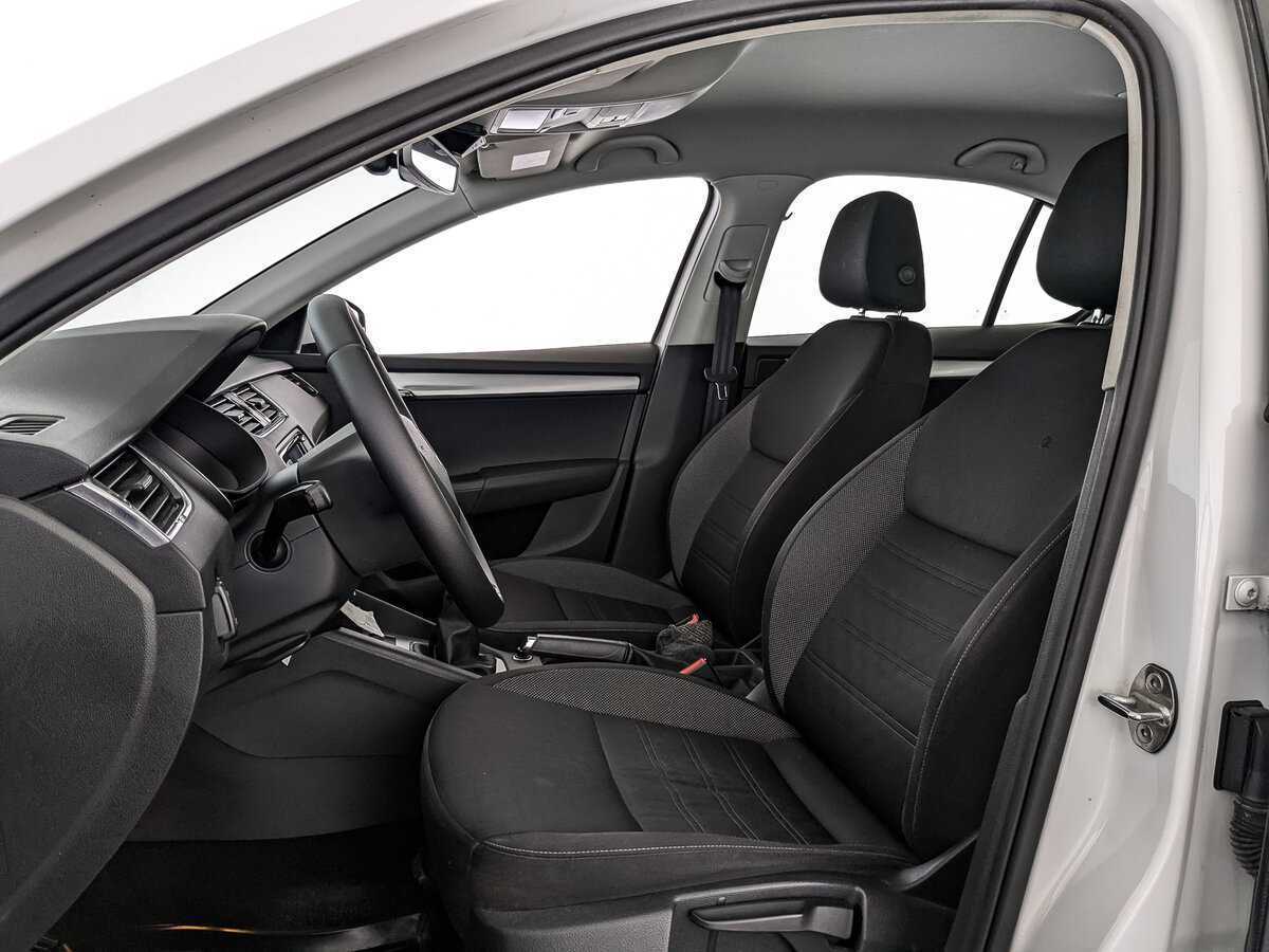 Skoda Octavia б/у, 2017, Механическая. Фото: #14