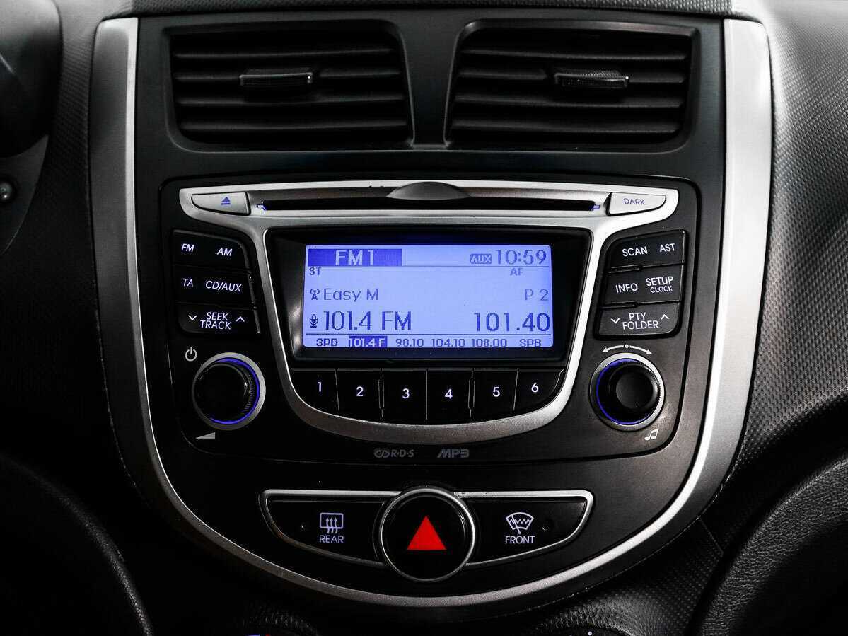 Hyundai Solaris б/у, 2013, Автоматическая. Фото: #12