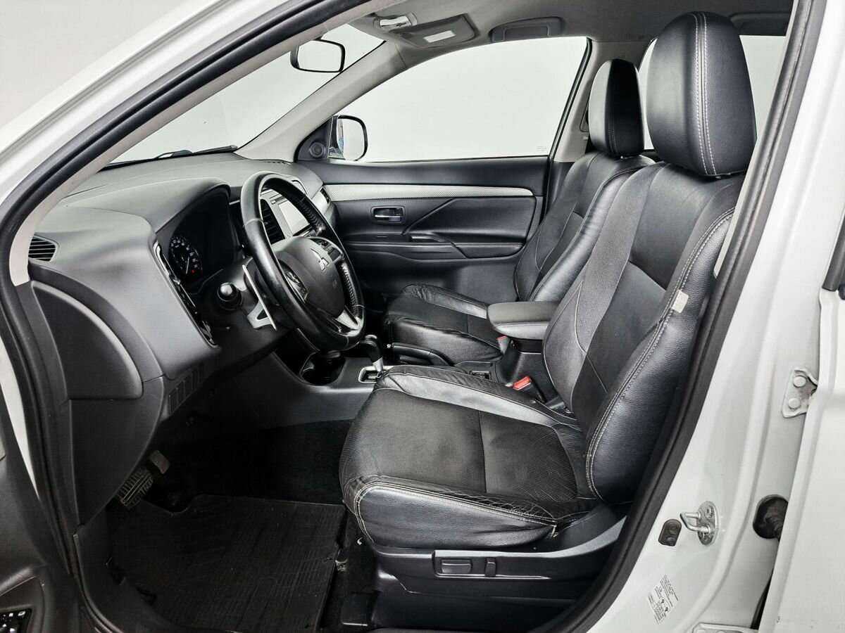 Mitsubishi Outlander б/у, 2014, Вариатор. Фото: #11