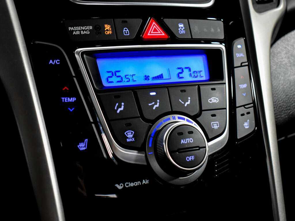Hyundai i30 б/у, 2013, Автоматическая. Фото: #16