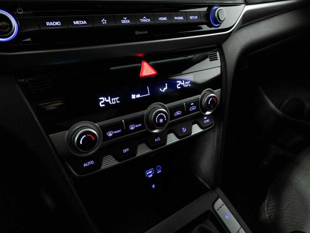 Hyundai Elantra б/у, 2019, Автоматическая. Фото: #18