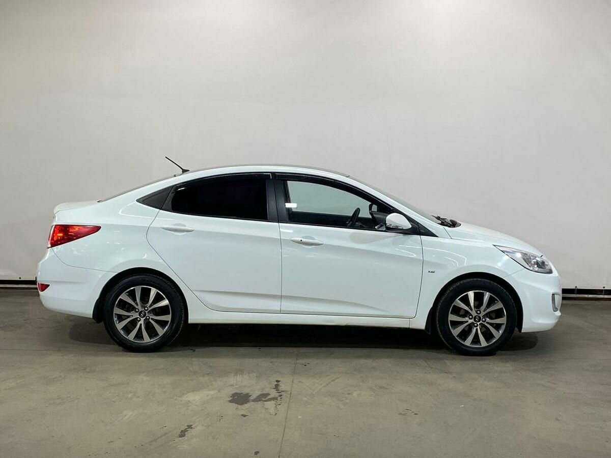 Hyundai Solaris б/у, 2013, Автоматическая. Фото: #3