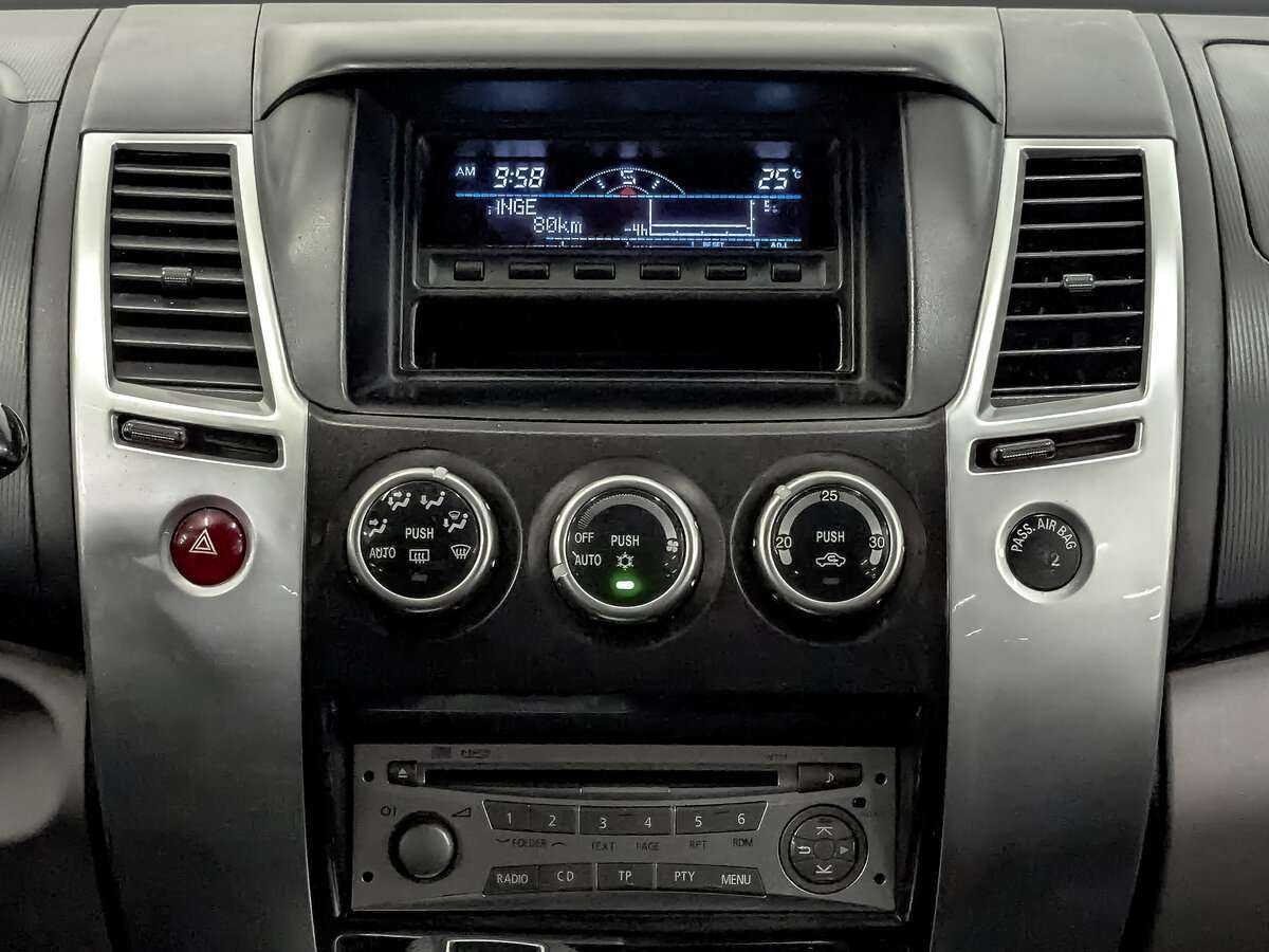 Mitsubishi Pajero Sport б/у, 2012, Автоматическая. Фото: #12