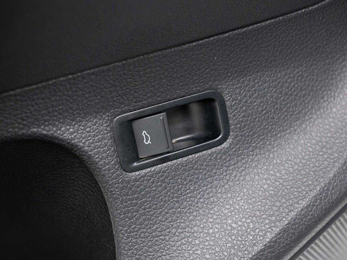 Volkswagen Polo б/у, 2014, Автоматическая. Фото: #15