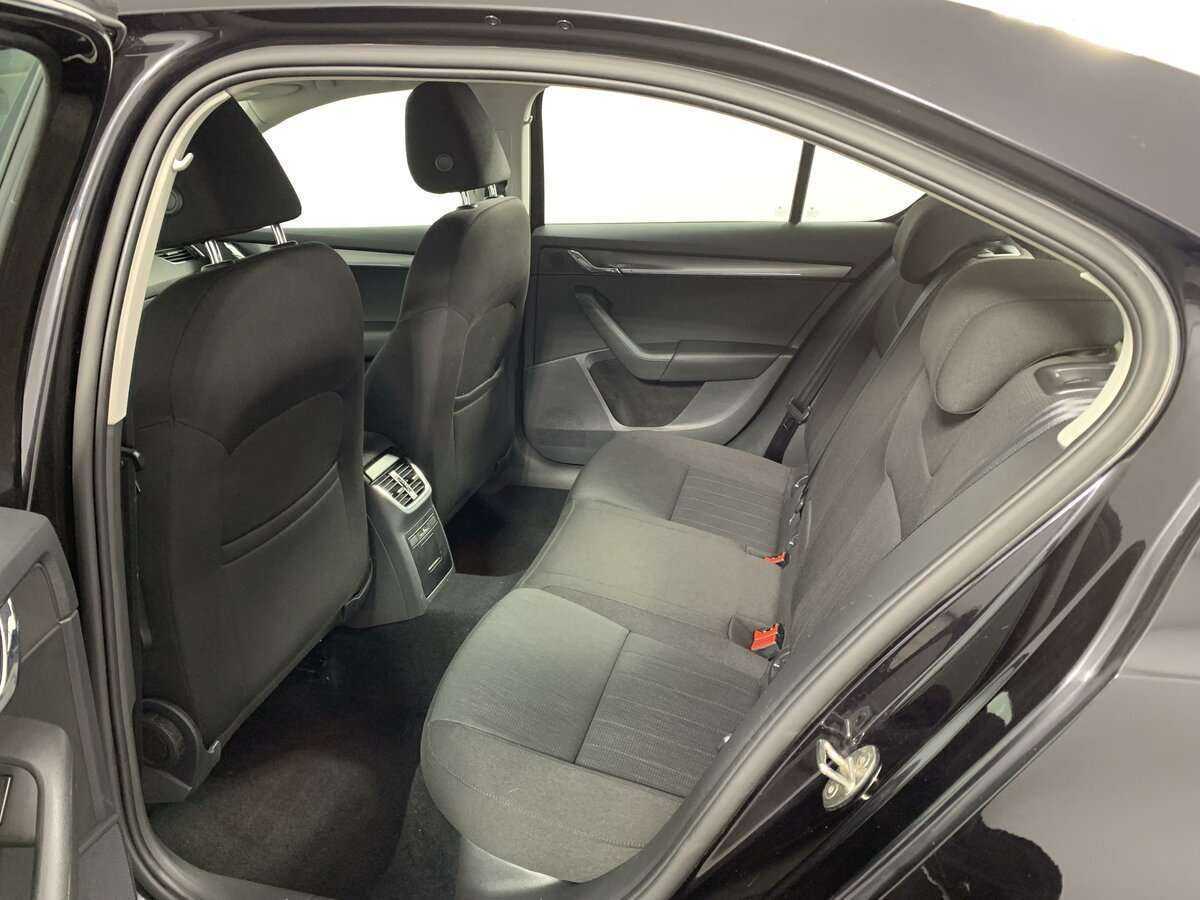 Skoda Octavia б/у, 2018, Роботизированная. Фото: #9