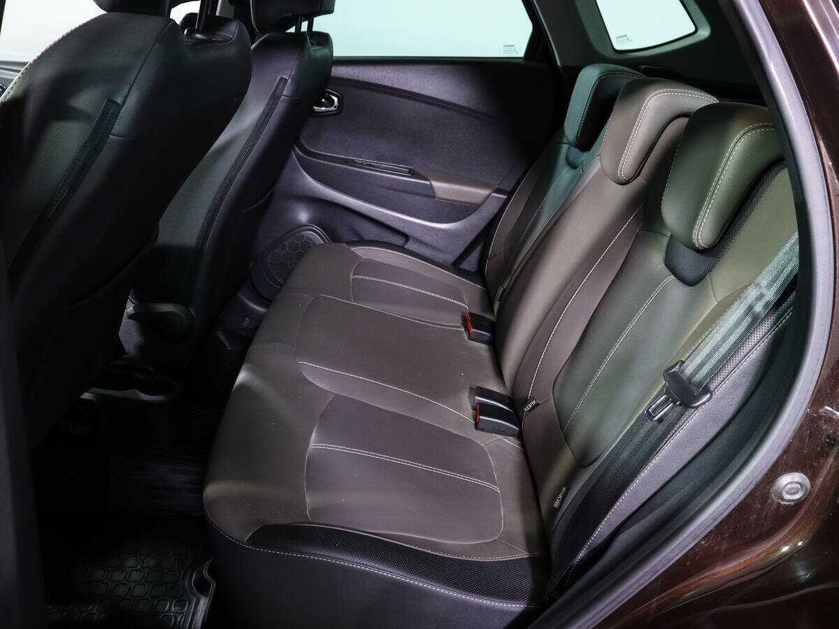 Renault Kaptur б/у, 2017, Автоматическая. Фото: #7