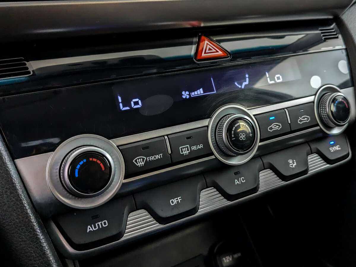 Hyundai Elantra б/у, 2020, Автоматическая. Фото: #19