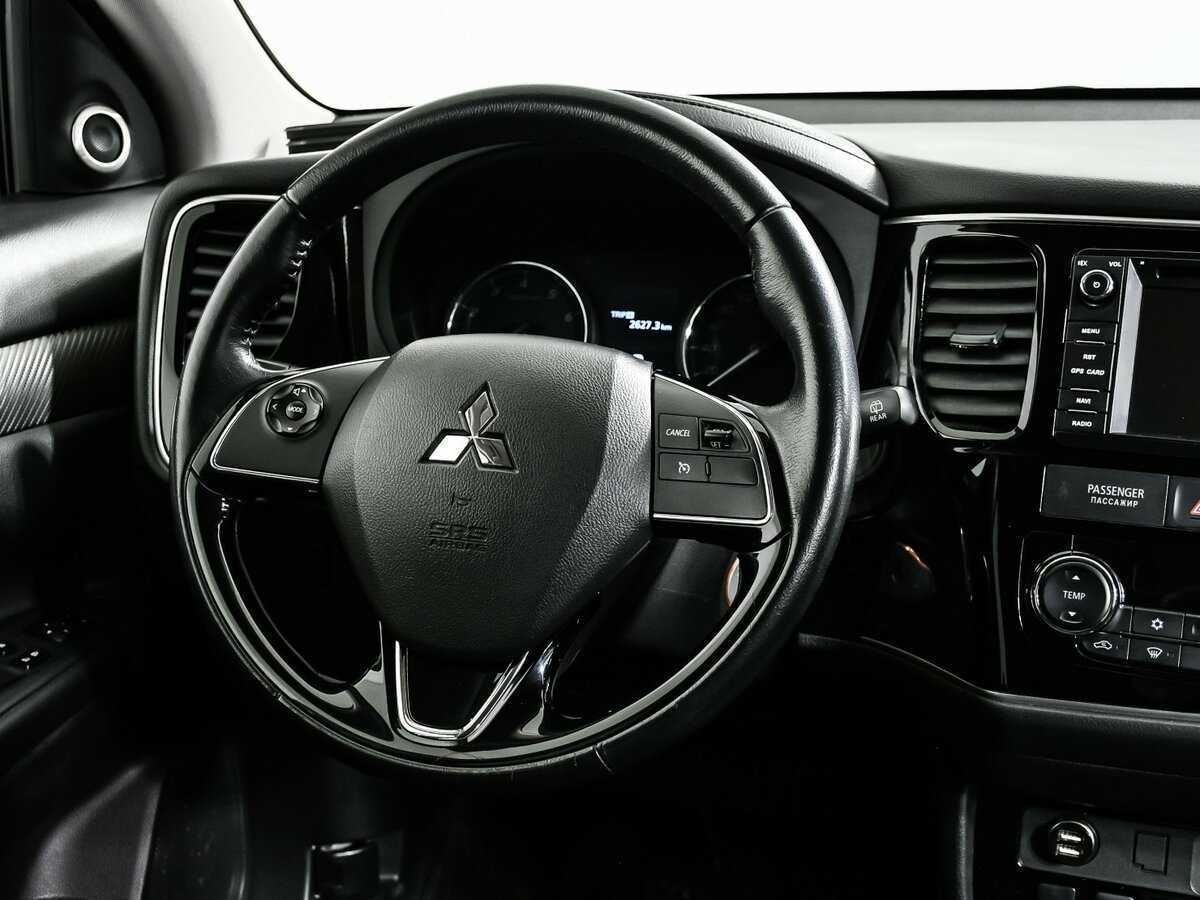 Mitsubishi Outlander б/у, 2017, Вариатор. Фото: #11