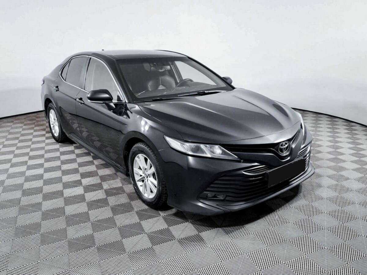 Toyota Camry б/у, 2018, Автоматическая. Фото: #2