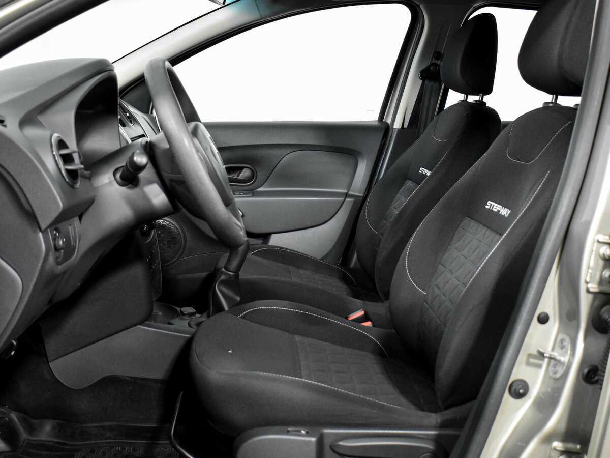 Renault Sandero б/у, 2017, Механическая. Фото: #10