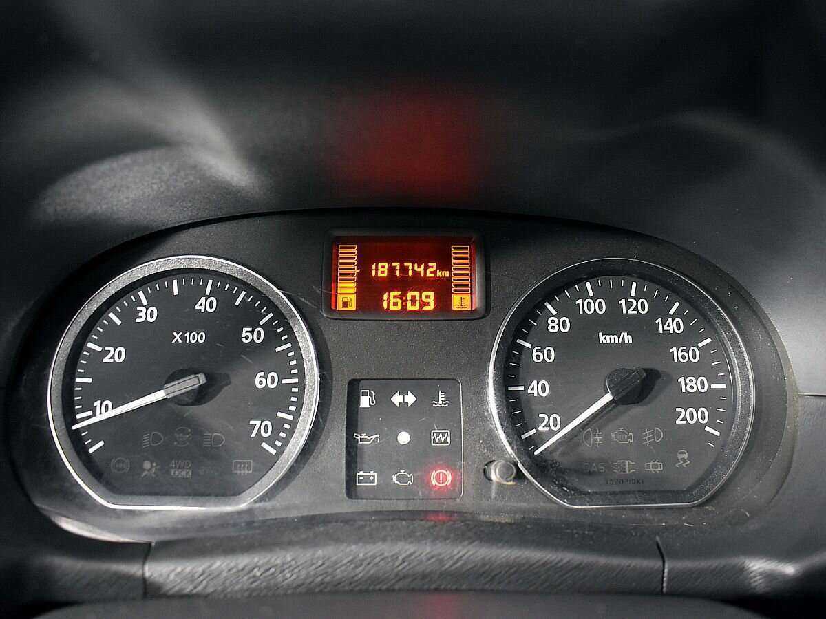 Nissan Terrano б/у, 2014, Механическая. Фото: #8