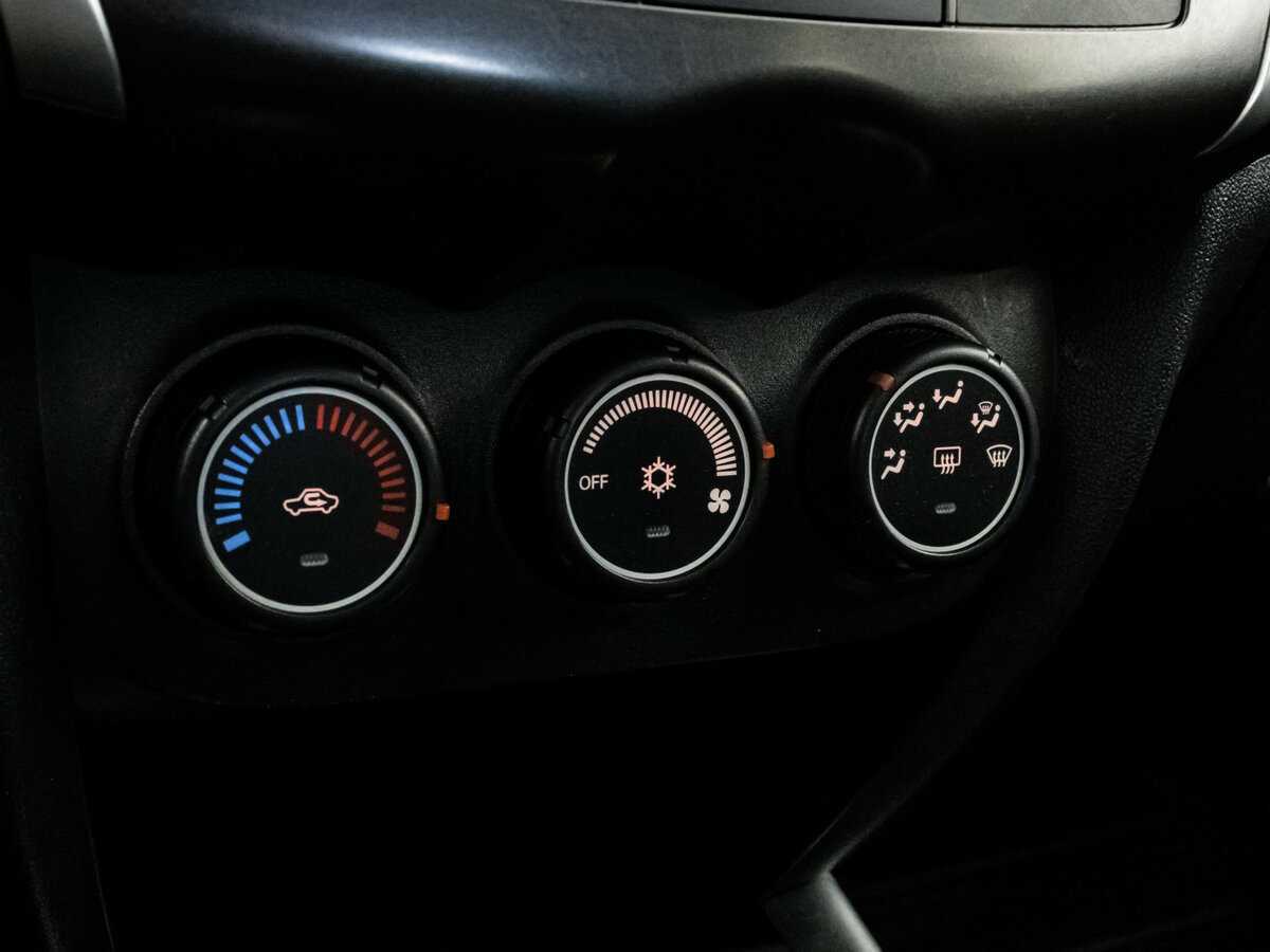 Mitsubishi ASX б/у, 2013, Механическая. Фото: #11