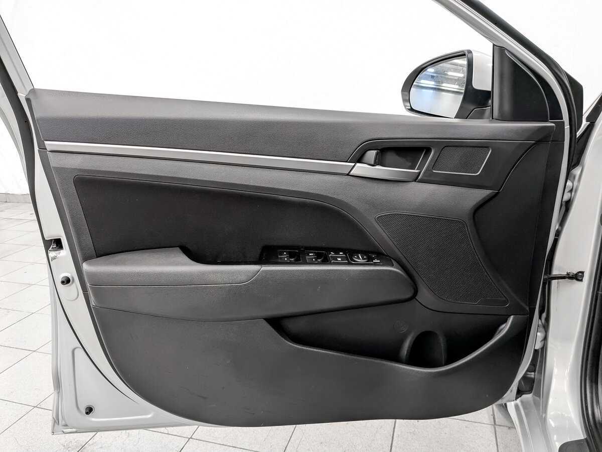 Hyundai Elantra б/у, 2017, Автоматическая. Фото: #16