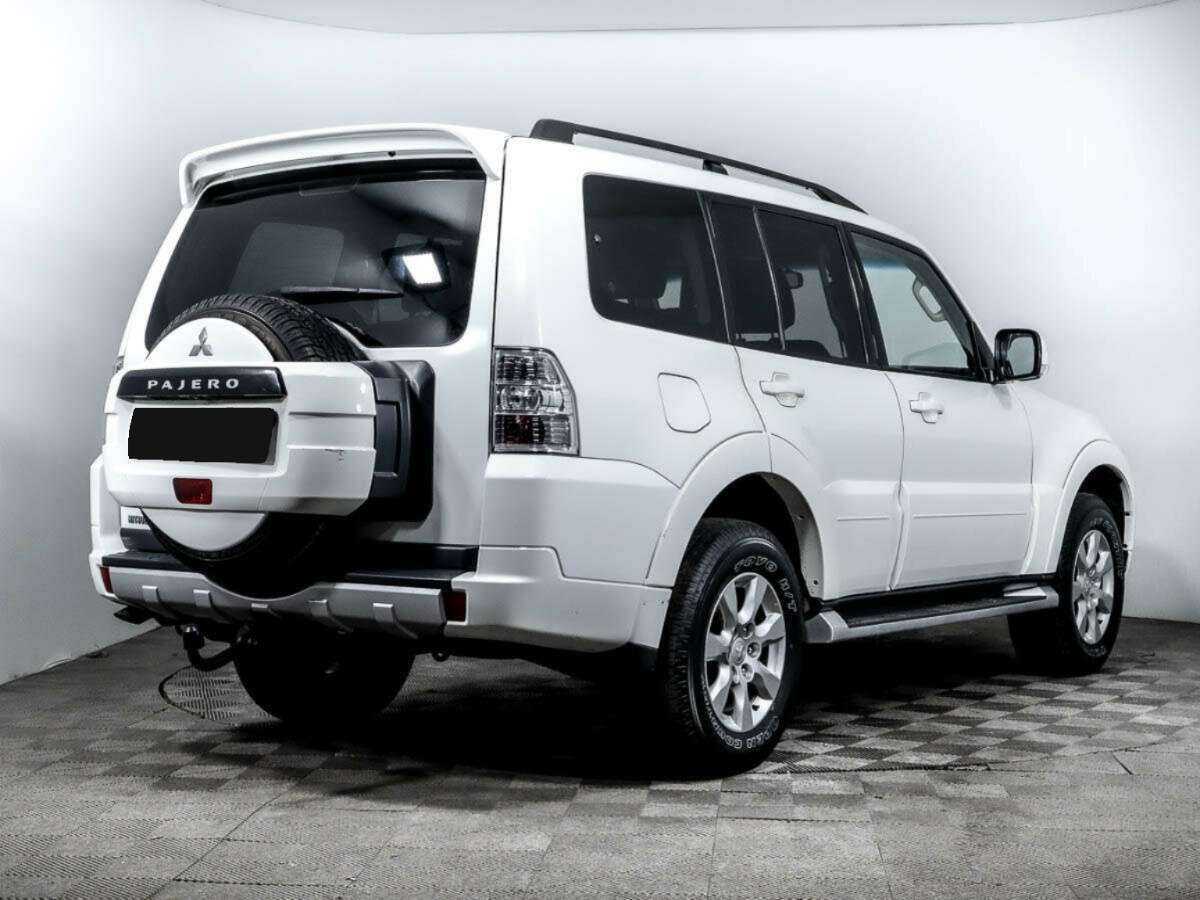 Mitsubishi Pajero б/у, 2014, Автоматическая. Фото: #3