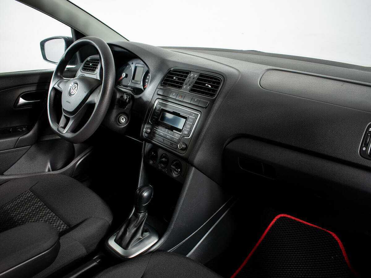 Volkswagen Polo б/у, 2018, Автоматическая. Фото: #6