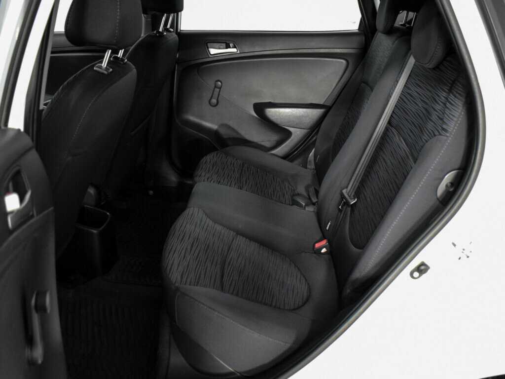 Hyundai Solaris б/у, 2014, Механическая. Фото: #9