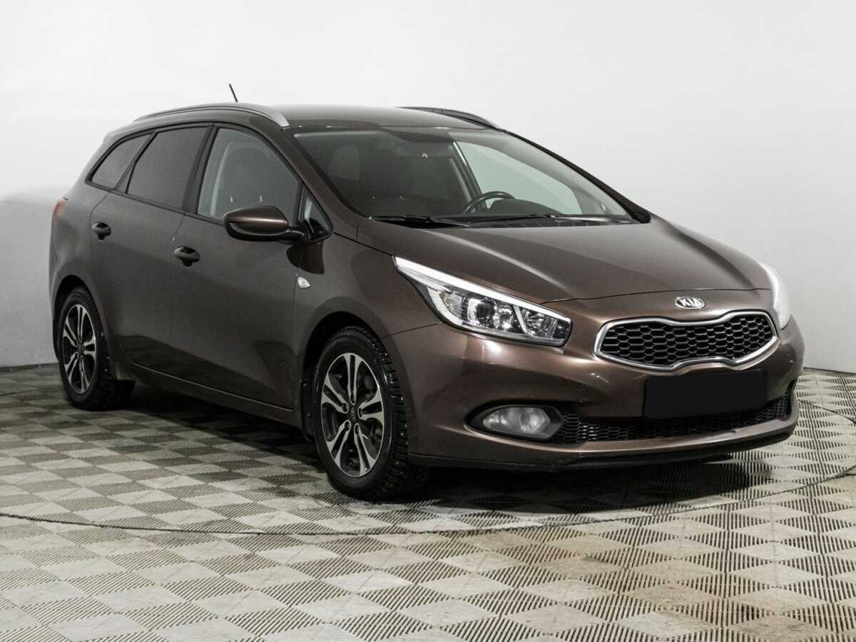 Kia Ceed б/у, 2013, Автоматическая. Фото: #2