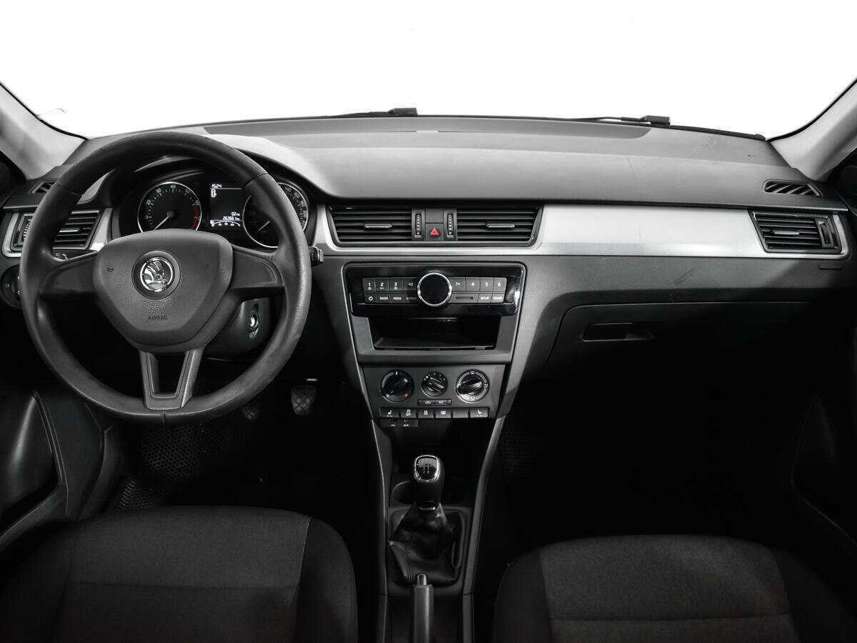 Skoda Rapid б/у, 2017, Механическая. Фото: #11