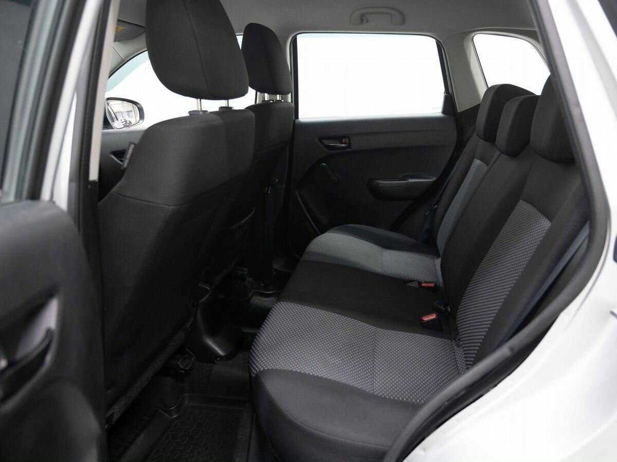 Suzuki Vitara б/у, 2015, Автоматическая. Фото: #6