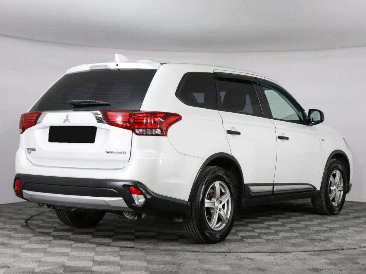 Mitsubishi Outlander б/у, 2017, Вариатор. Фото: #4
