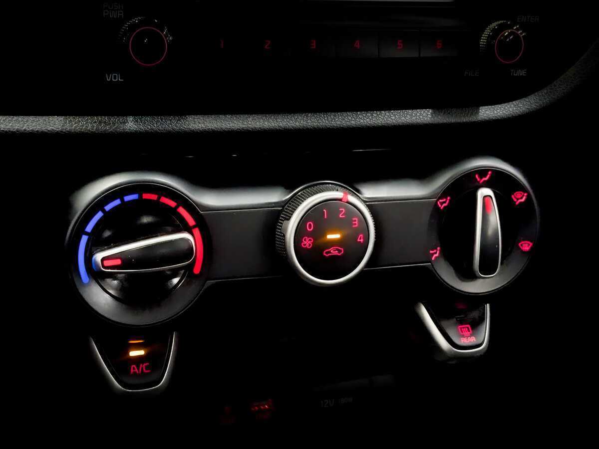 Kia Rio б/у, 2020, Автоматическая. Фото: #24