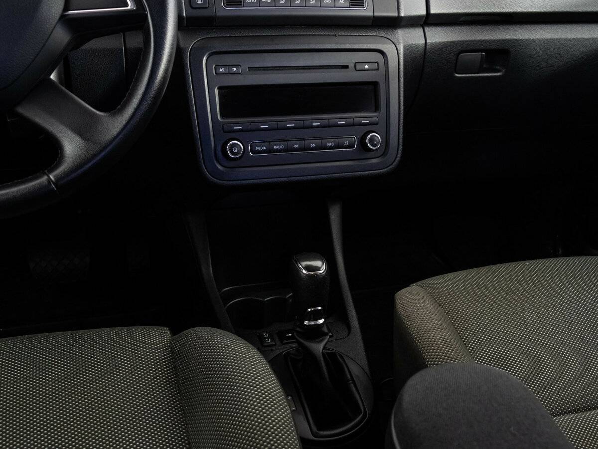 Skoda Fabia б/у, 2013, Автоматическая. Фото: #12