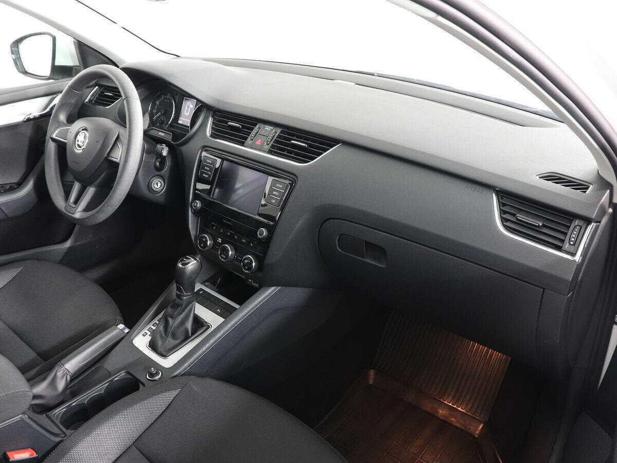 Skoda Octavia б/у, 2019, Автоматическая. Фото: #9
