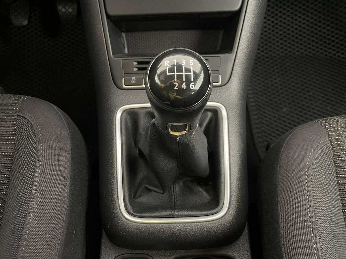Volkswagen Tiguan б/у, 2014, Механическая. Фото: #10
