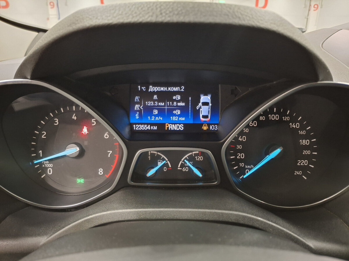 Ford Kuga б/у, 2016, Автоматическая. Фото: #12