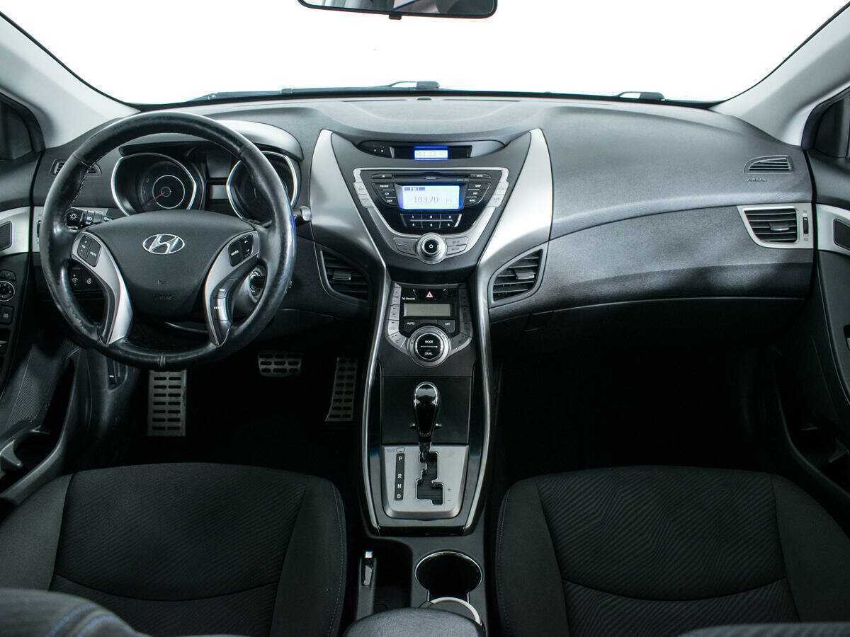 Hyundai Elantra б/у, 2013, Автоматическая. Фото: #11