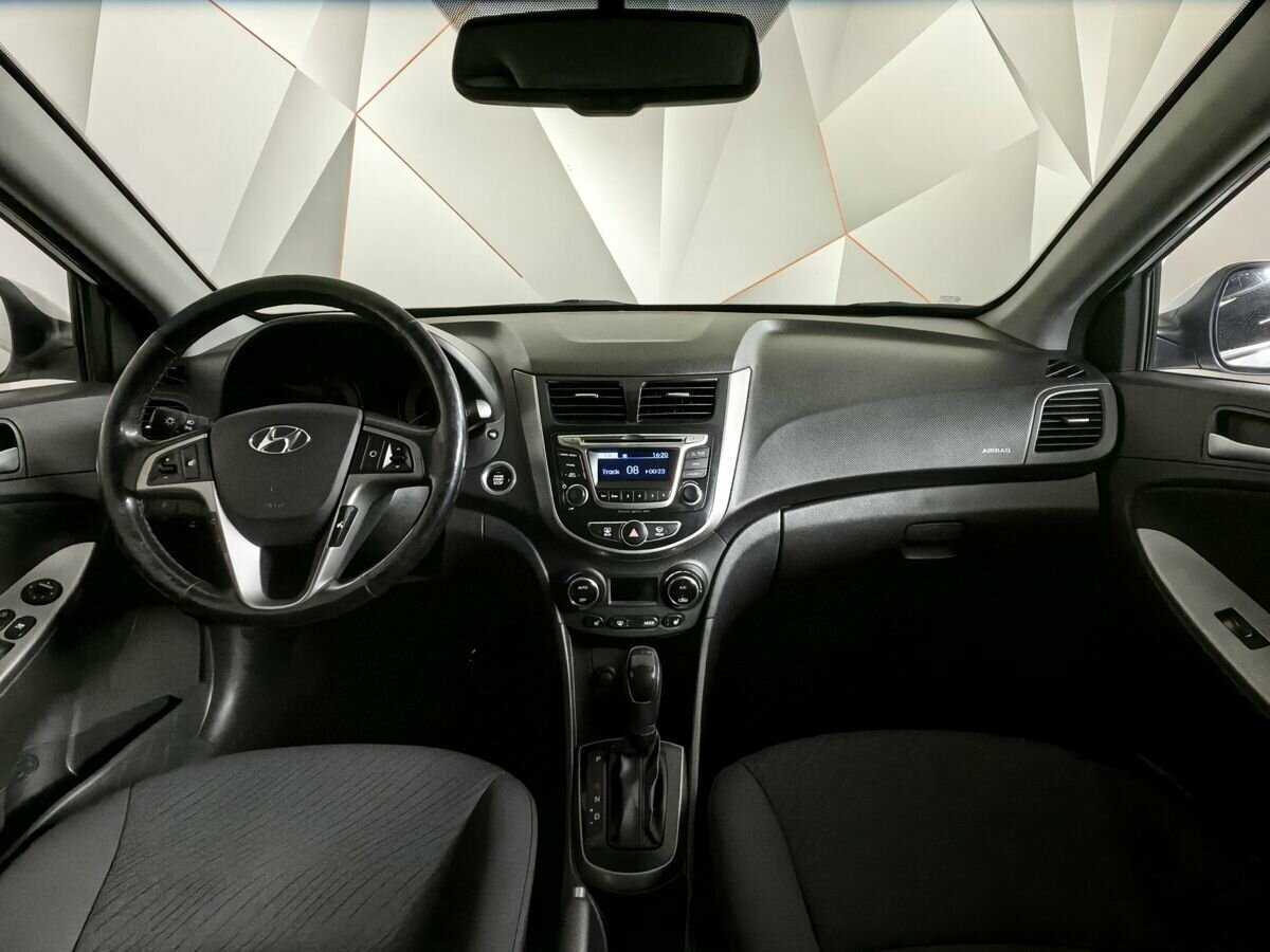 Hyundai Solaris б/у, 2014, Автоматическая. Фото: #9