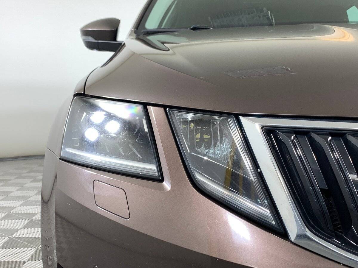 Skoda Octavia б/у, 2018, Роботизированная. Фото: #8