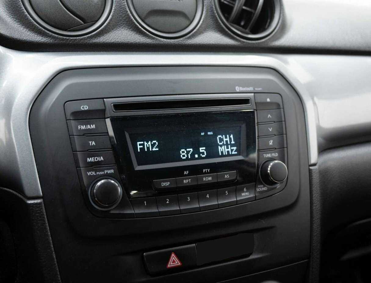 Suzuki Vitara б/у, 2015, Автоматическая. Фото: #16