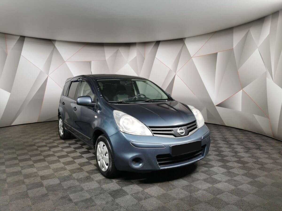 Nissan Note б/у, 2013, Механическая. Фото: #1