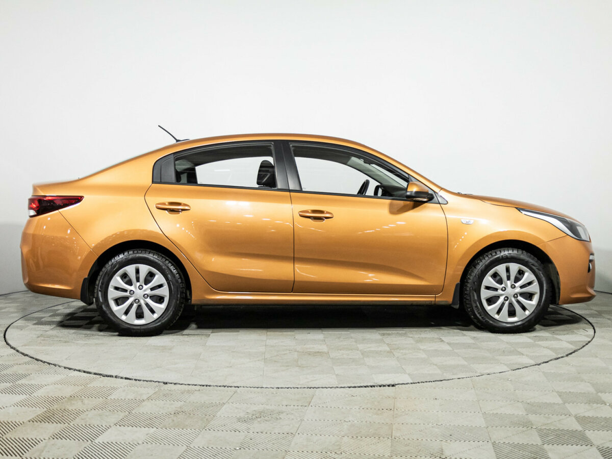 Kia Rio б/у, 2017, Автоматическая. Фото: #3