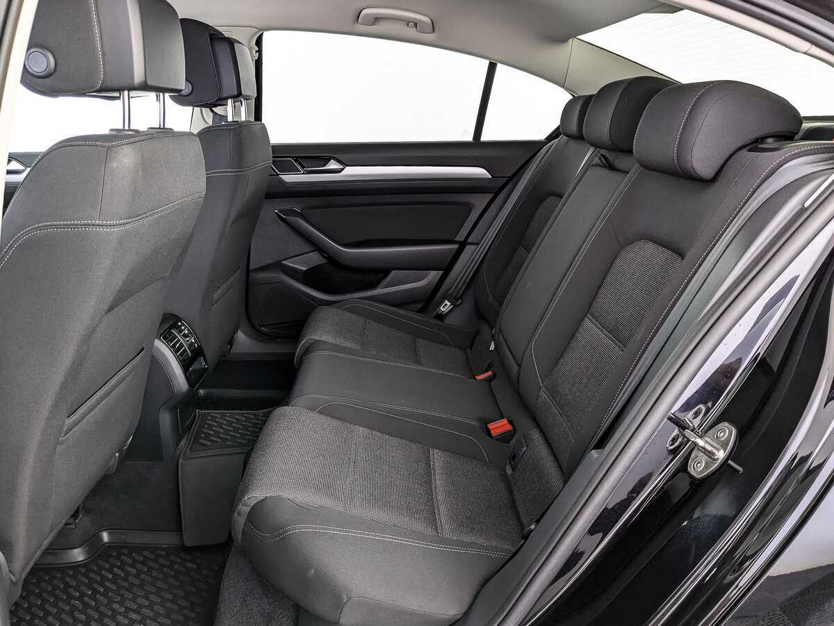 Volkswagen Passat б/у, 2018, Роботизированная. Фото: #9